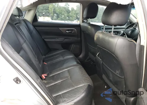 2013 Nissan Altima 2.5 z USA, uszkodzony, nr VIN 1N4AL3AP2DC109594